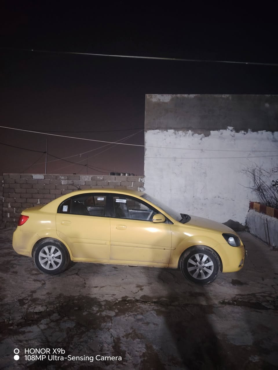 السلام عليكم سياره كيا برايد موديل 2010 محرك 14بدون رقم جديد هيئه مصفره ***********
