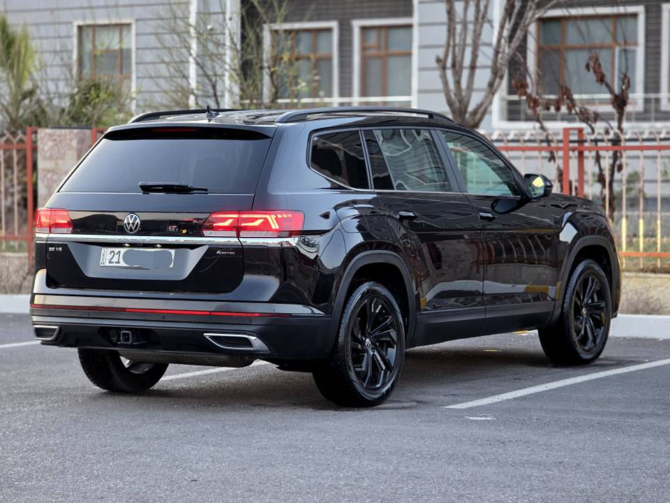 🚗 للبيع او المراوس 

2023 –   Volkswagen Atlas 
فولكس فاجن أطلس 2023 –  -  وارد كندى 

•   🛣️  المسافة المقطوعة   - ٢٥ الف ميل 

سبع راكب  vip 

٦سلندر 
------------------------------------------------------------ 
💰 السعر:   255$ ومجال

📅 الموديل:-2023
🌍 الوارد: أمريكي
📄 الرقم: سليمانية
🛠 الملاحظات:
• جاملغ أمامي وبونيد بس كلير  بدون دواخل بدون ايرباك 
⚙️ المحرك: 3:6
🚙 الدفع: فور ويل (4WD)
🎯 الويل: 20 إنش
👨‍👩‍👧 عدد الركاب: 7
كيج ديجيتال 
اوتو ستوب 
بريك بصمة 
تشغيل عن بعد 
ابواب بصمة 
• داخلية جلد لون بيجي 
• كراسي كهرباء مع تبريد وتدفئة
• رادارات أمامية + خلفية + جانبية
• مثبت سرعة راداري
• نظام تحذير النقطة العمياء
• لايتات LED أمامية وخلفية
• شاشة وسطية كبيرة
• كاميرا خلفية
• تشغيل بصمة (4 أبواب)
• يَدات أبواب مع بصمة
• بردات جانبية
• صندوق خلفي كهرباء
• تحكم كامل بالمقود
• مواصفات كثيرة 

***********
***********
------------------------------''-
فروشتن و گورينه وه 

2023 –   Volkswagen Atlas 
فولكس فاجن أطلس 2023 –  -  وارد كندى 

•   🛣️  رؤشتن :-٢١ هه زار ميل

حه وت نه فه رى   vip 

نرخ:-٢٥٥$ 

ره قه م سليمانية 

جاملغ و بونيدي بس كليره  بي ناو بى ايرباك 

فول فول مواصفاته

  ته نها بانوراما نيه 

***********
*********** رانية, السليمانية
