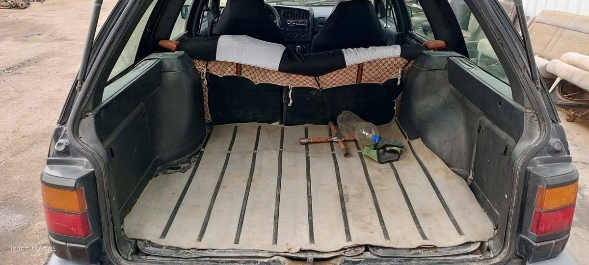 سلام عليكم كولف لبيع موديل 92 سيارة اي نقص مابيها كير ومحرك كفاله وكشر بلادي العنوان الدوره حي آسيا سعر28 ***********
