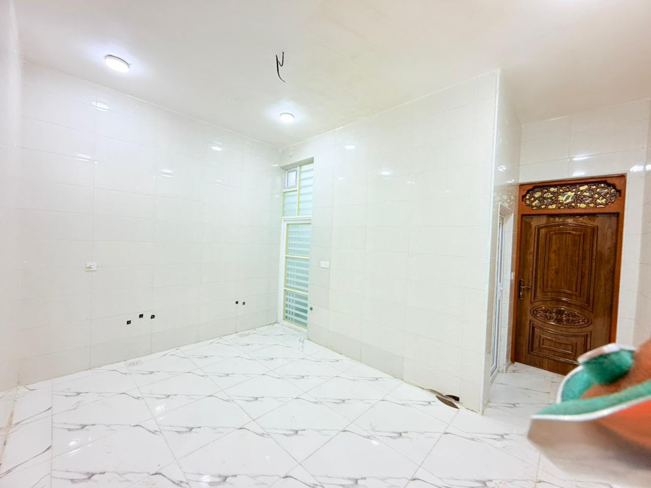 سلام 🙋‍♂️ 

#دار_مساحه_١٠٠_م

طابو زراعي سند ٢٥ صرف

النجف #ملحق ميسان خلف سكله الكرعاوي 
السعر ٤٨ مع المجال 
بناء ممتاز 

درجه اولى ) 
 ***********
***********
