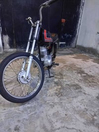 نامه ايراني دراجه نضيفه شوفت عينك محرك اصبانه ما محطوطه علي ادوات سعره...