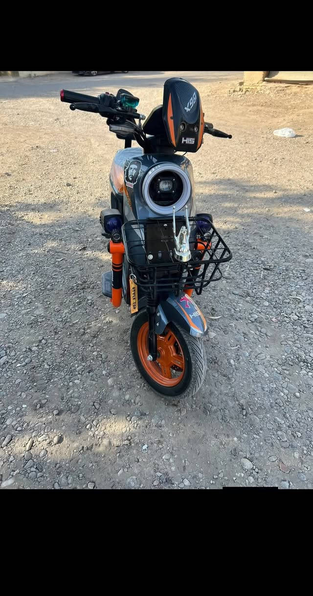 سلام عليكم باسكل شحن للبيع X900موديل 2025 خمس بطاريات اكبار السعر 425وبي مجال الاستفسار على هاذة الرقمم
***********
