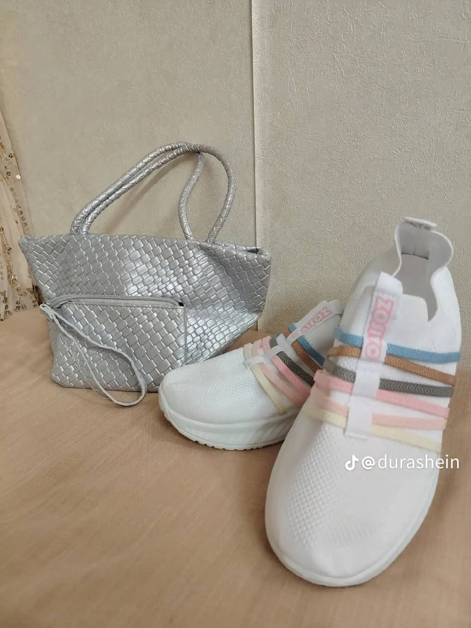 تخفيضات تخفيضات اي شحاطة حذاء جنطة  عليهن عروض تريد تدخل خاص


**إذا كنت صاحب هذا الإعلان وتريد حذفه لأي سبب، رجاءا أرسل رسالة إلى الدعم الفني**