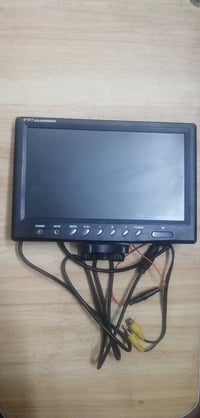 شاشة 9 • للسيارة • دقة عالية