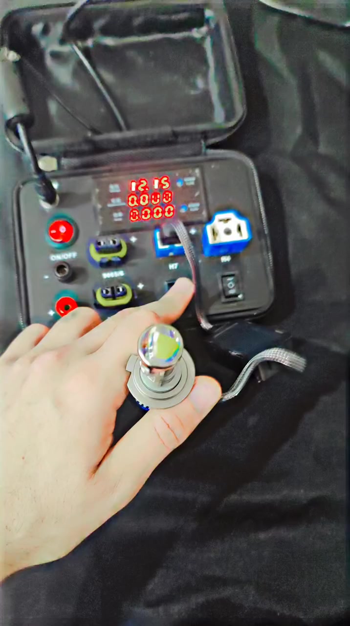 ليد عدسة H7 ثلجي
٥٠ واط حقيقي للتك و. ع الفحص ما عجبك يرجع 
للاستفسار خاص و متوفر توصيل لجميع المحافظات


**إذا كنت صاحب هذا الإعلان وتريد حذفه لأي سبب، رجاءا أرسل رسالة إلى الدعم الفني**