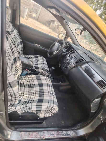 نسيان فيرسا موديل 2009 تكسي سياره نضيفه وجاهزه خير من الله رقم ذي قار جديد سنويه لل28 الاستفسار *********** السعر 53
