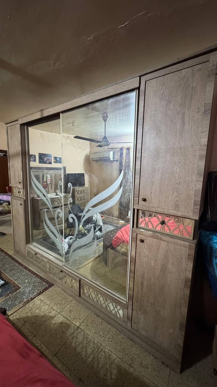 غرفة نوم تركية 8 قطع ثگيله تكمه مع صوميه ( تخت نوم )
العنوان : بغداد / حي الاعلام / شارع البدالة
السعر : 750,000
للتواصل : ***********
