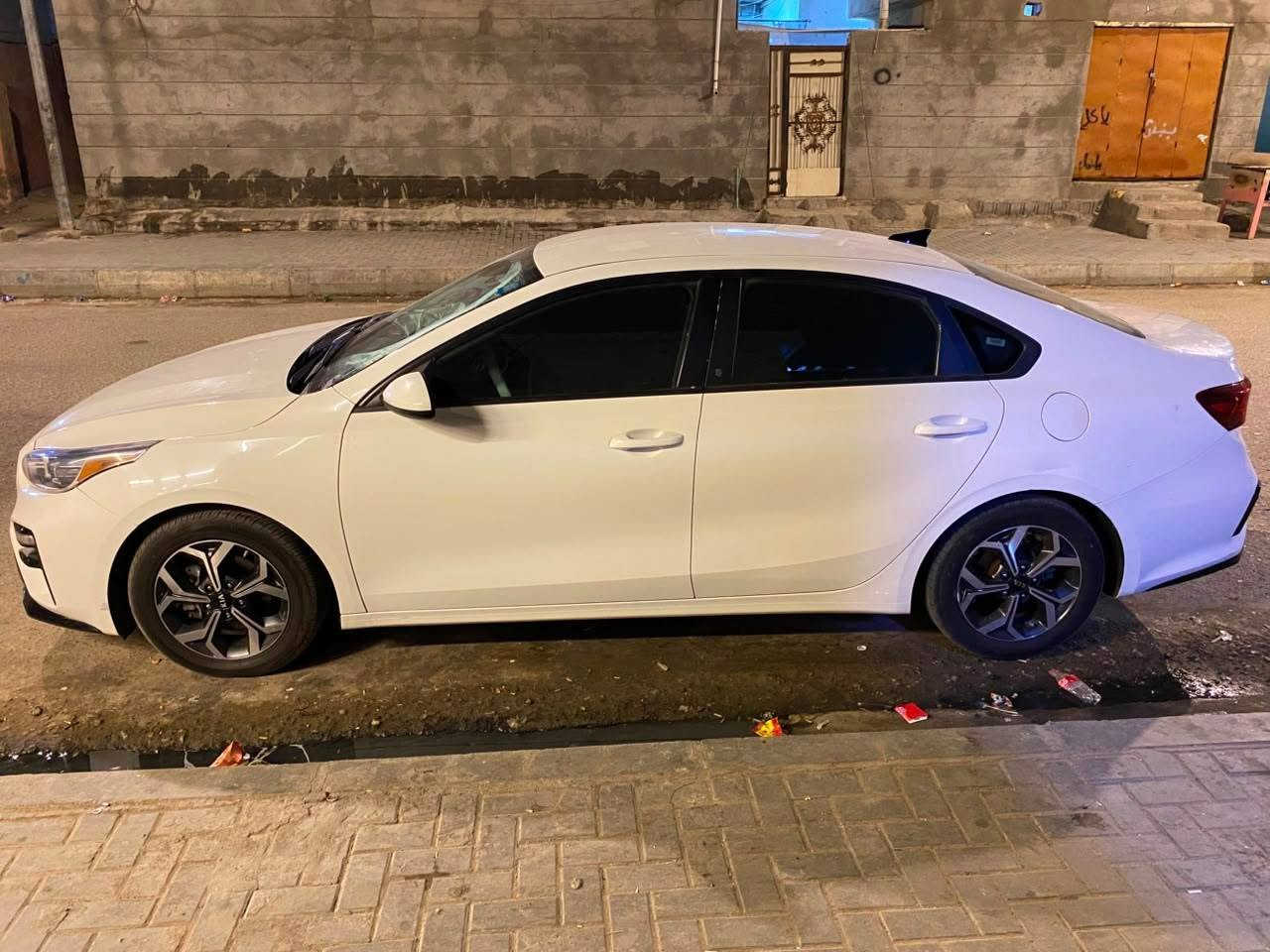 فورتي 21 / معوقين سنويه للـ28
سياره كفاله عامه كله ليبل واحد مابيه صبغ لا معجون  .فقط الحادث موضح كدامك جاملق  وحافت البنيد من صفحت الحادث بارد زغير كلش بس لازم اذاكره  سياره جديده  ولباقي شوف العين.  
مكاني بصره
سعر 125 وبيه مجال
رقم   ***********

