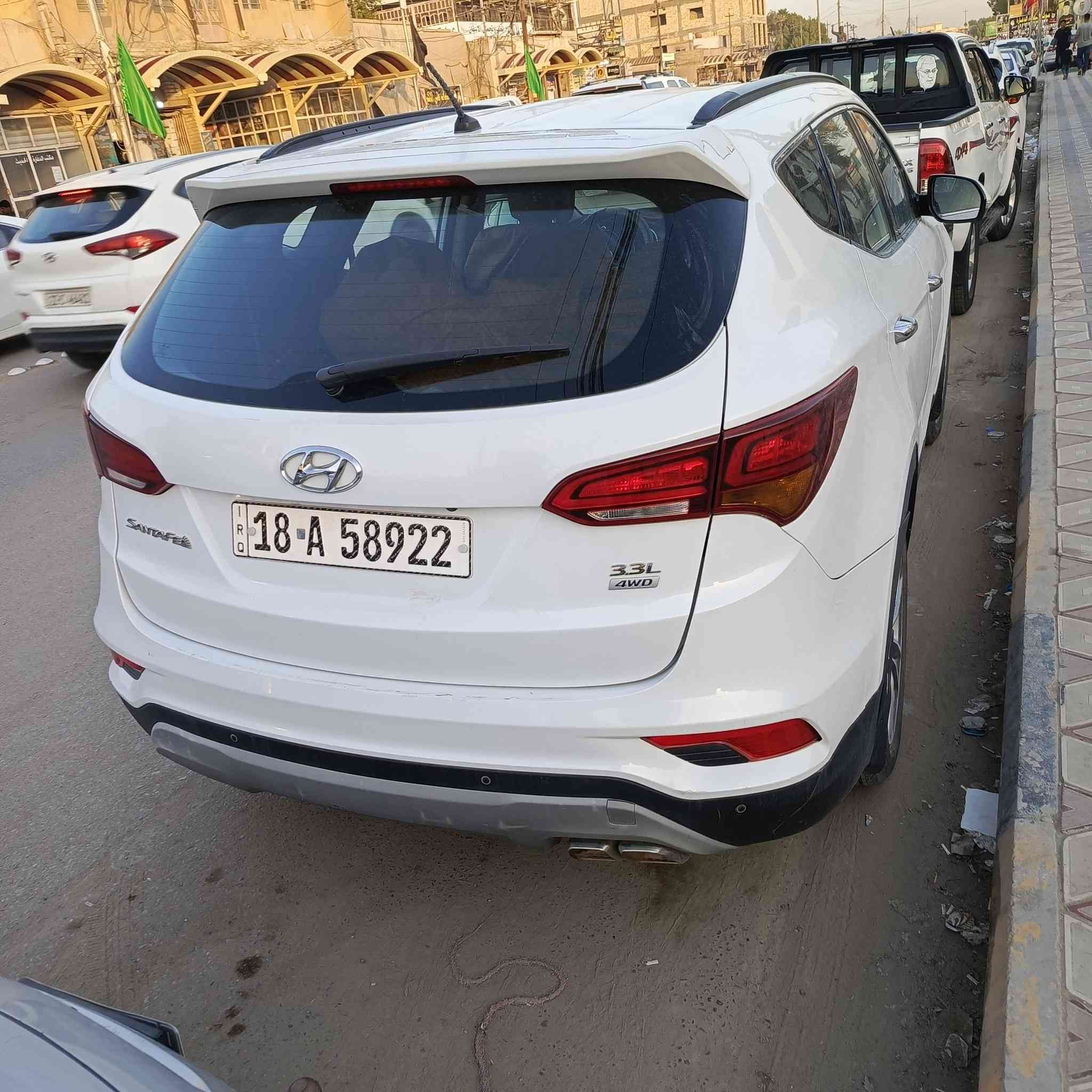 السلام عليكم 
سنتافي خليجي 2018سلندر6 محرك3.3فول مواصفات عدا الفتحة ماشيه 122رقم جديد باسمي للبيع او مراوس برادو
عارضة 215للتواصل ***********الديوانية
بيه شبر بالجاملغ الامامي الأيسر وشخط بسيط
