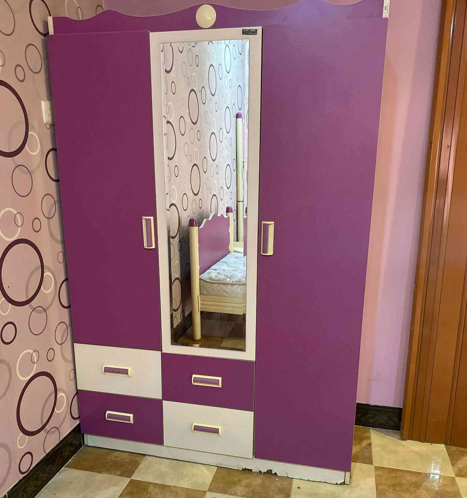 غرفه نوم اسره عدد 3مع مكتب ومكتبه وكنتور وكومدي كبيره وكومدي صغيره مع كنتور وعلاقه ملابس 3 دواشك سبرنك ومع برده 9 امتار سعر 300 الف موصل حي المهندسين


**إذا كنت صاحب هذا الإعلان وتريد حذفه لأي سبب، رجاءا أرسل رسالة إلى الدعم الفني**