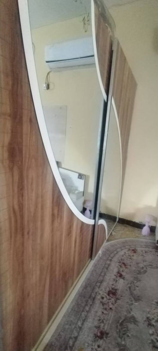 غرفه البيع سعر 700 وبيه مجال
تواصل واتساب ***********
