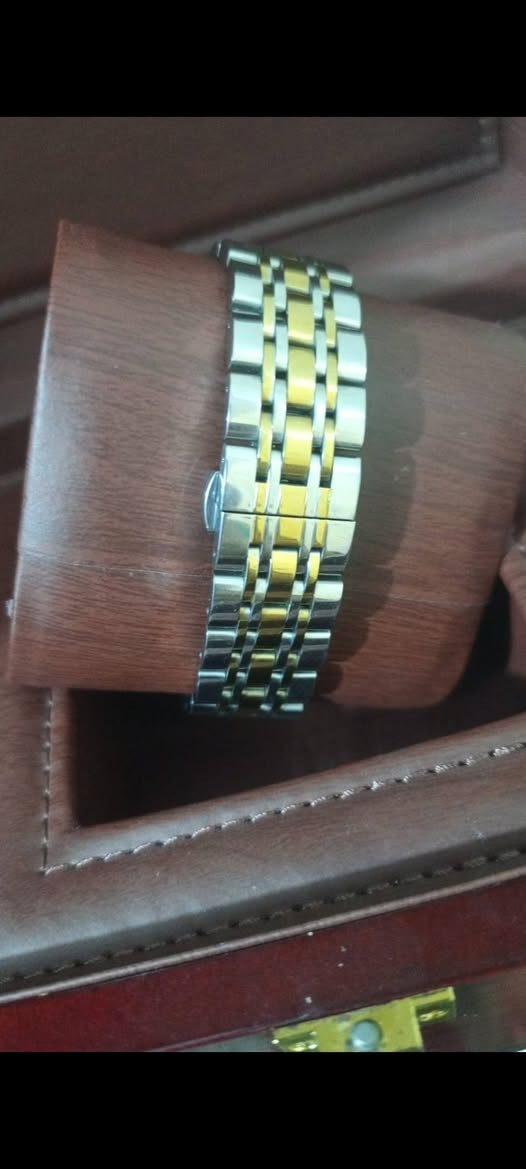 السلام عليكم ورحمة الله
ساعه من ماركه كارتير سويسرا الساعه

1لمينوس المياله

2مكينه اوتوماتيك

3حجر وماءالذهب 

مستخدم قليل السعر200الف الخاص مفتوح


**إذا كنت صاحب هذا الإعلان وتريد حذفه لأي سبب، رجاءا أرسل رسالة إلى الدعم الفني**