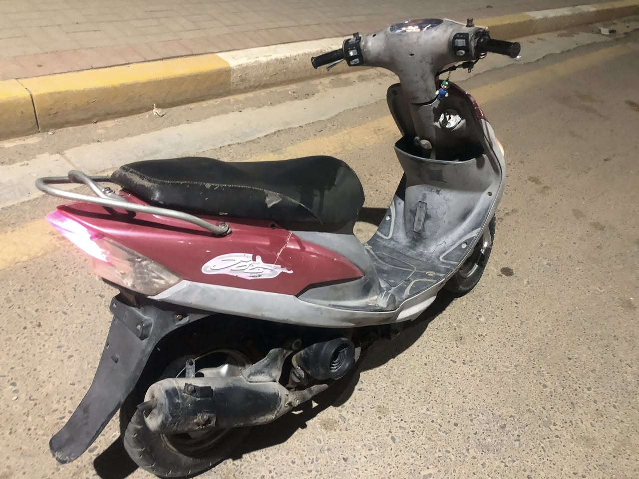 السلام عليكم ماكس منغولي للبيع مفتوحه بس ولفات دراجه نظيفه حيل خرسه كامله ربع ماعايزه سلف هورن لايت بك لايت اشاير عداد كله شغال سعر 550اتصال***********
