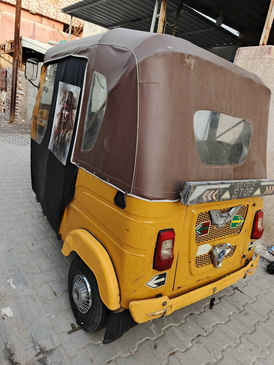 سلام عليكم تكتك ,2021 وراق نضيفه مال جناي بيه خيس بس دوس مكاني بغداد زعفرانيه سعر ٧رقم ***********
