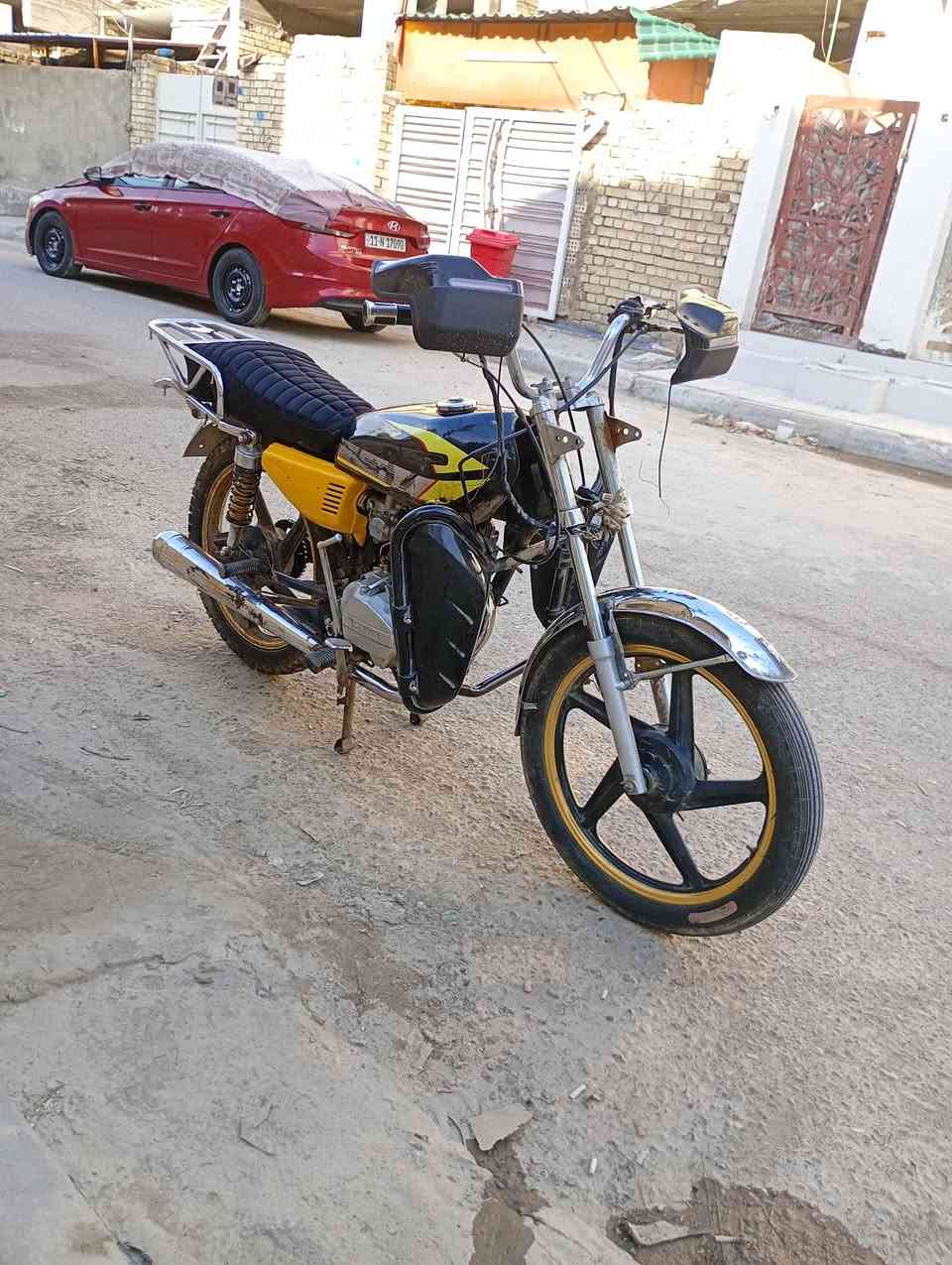 دراجه 5كير سافان تحوير محرك دايوان تايرات و وياله دايوان كلشي بيه دايوان ما عدى الشاصي الدراجه بدون اوراق اسويلك مكاتبه واتكفلك قانون وعشاير سلف شغال فقط السعر 400وبيه مجال قليل مكاني بغداد الزعفرانيه ***********
