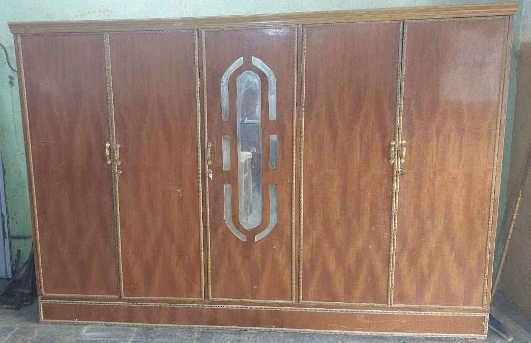 لحك بيع مستعجل غراض مستعملة اي حاجه تعجبك ١٠٠ الف نهايتها رجاءا اذا ما تشتري لا تتصل (***********) العنوان كربلاء سوق الحبوبي الجديد قريب على مستشفى الكفيل كربلاء, العراق

