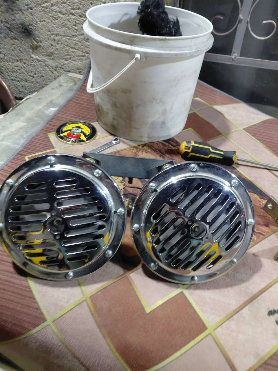 سلام عليكم هورن بوش ايراني 9 و10
بعده جديد السعر 130 وبي مجال مكاني الشعب حي التجار ***********
