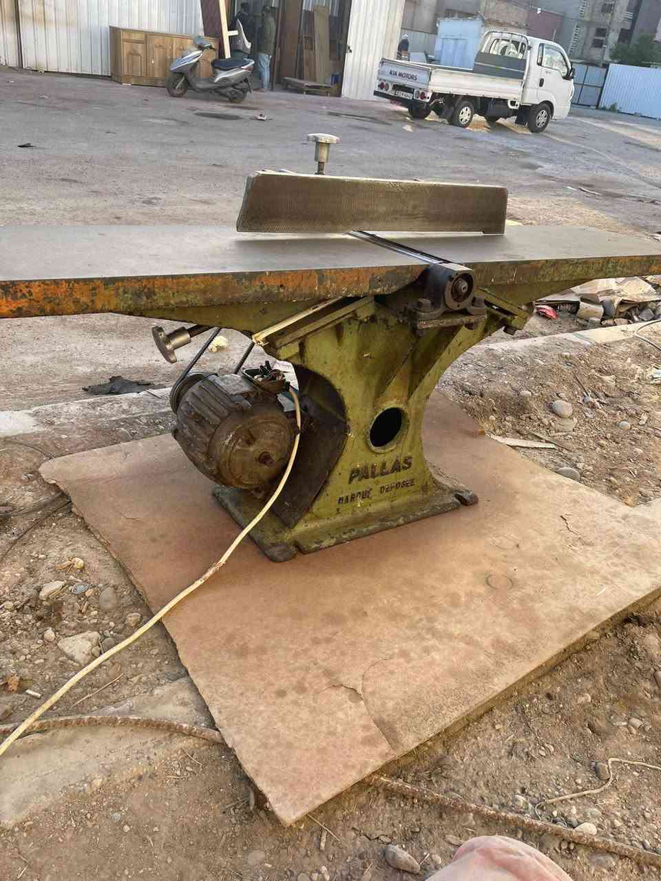 البيع سفسار على رقم الهاتف ***********
