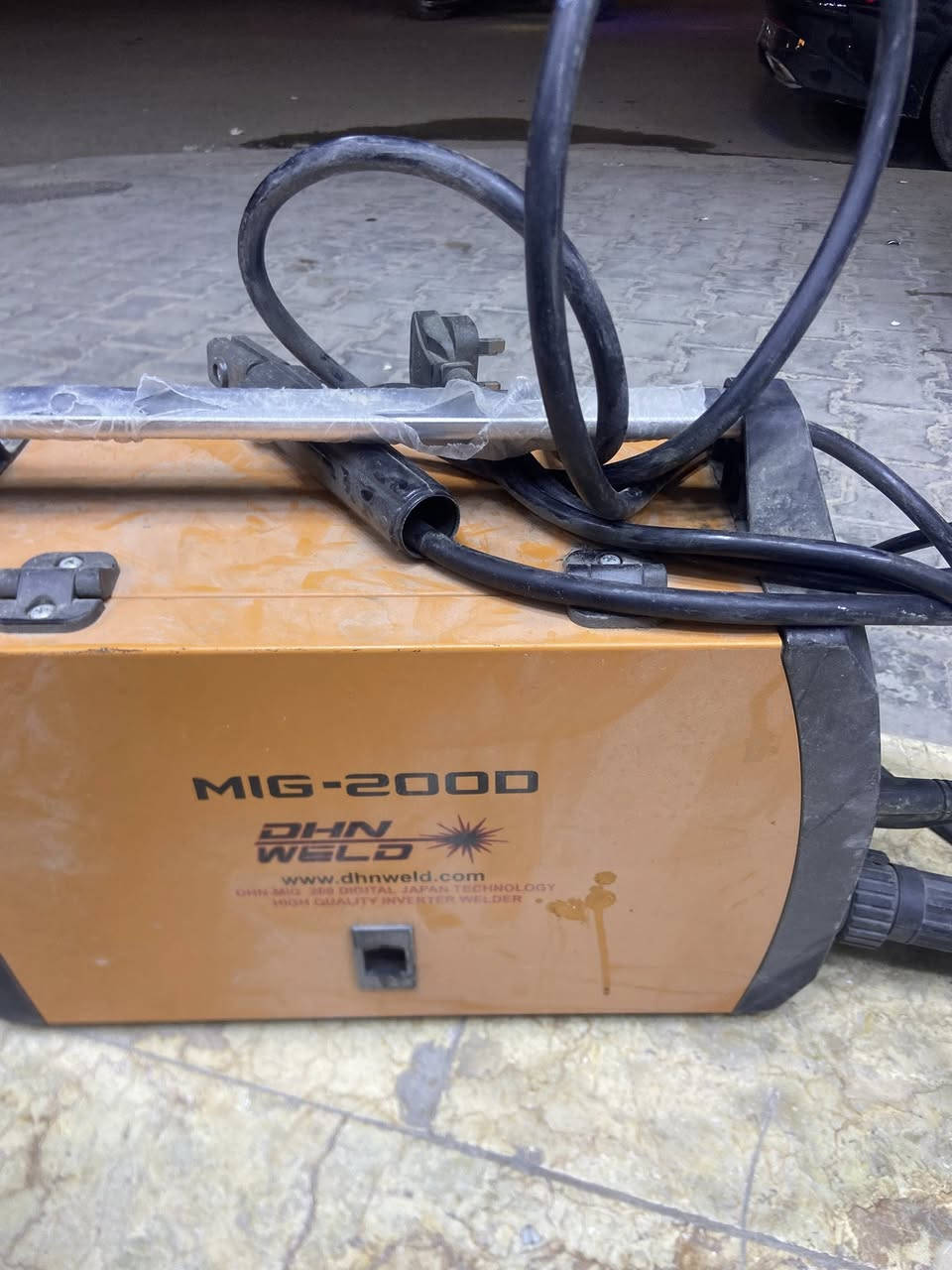 مكينه للبيع مستعمله ٤مرات فقط كلش جديد مكان بغداد. ***********
