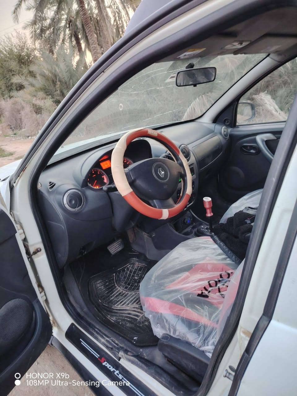 سلام عليكم ورحمة الله رينو داستر موديل 15 اوتماتيك  السعر  55وبيها مجال . سياره مكفولة من الضربه والمعجون كهربائيات عل وضع الشركة كير مكينه ياباني كفاله مكينه 1800 سياره حداديه تخم تاير كله شغاله جاهزة ربع دينار ما تصرف عليه مكاني ميسان العماره  رقمي ***********
