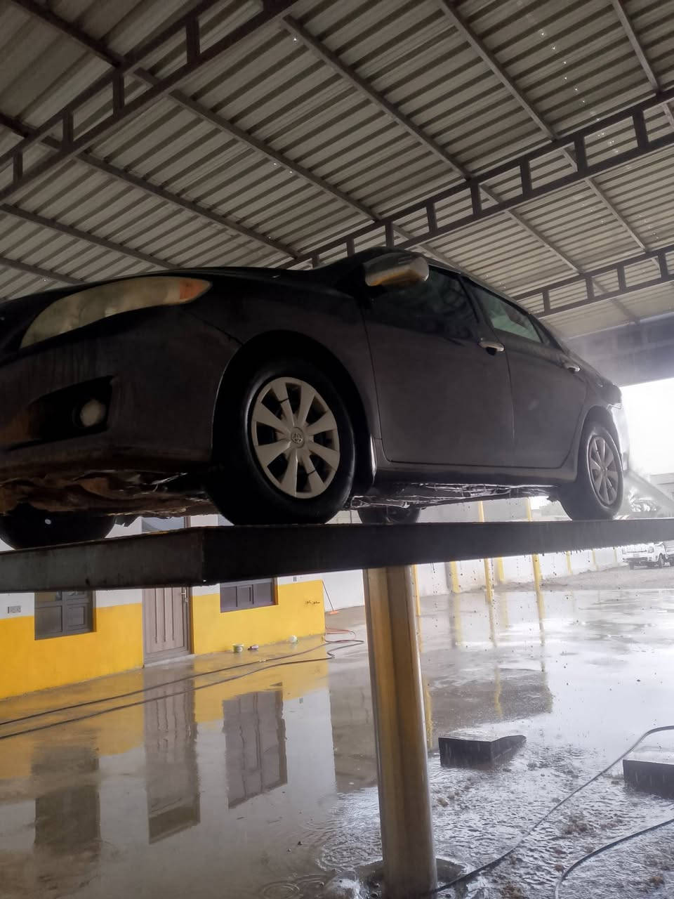 السلام عليكم
سيارة كورلا 2009 وارد امريكي 

الضرر 4 قطع بدون دواخل شرط

ابيع احزام  

محرك و كير شرط

السعر 93 
رقم نينوى سنويه لل 2030 بسمي 
شرط التحويل 

الرقم ***********
