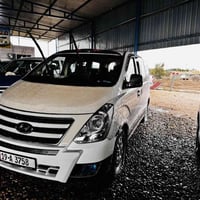 ستاركس • ٢٠١٢ • كفالة