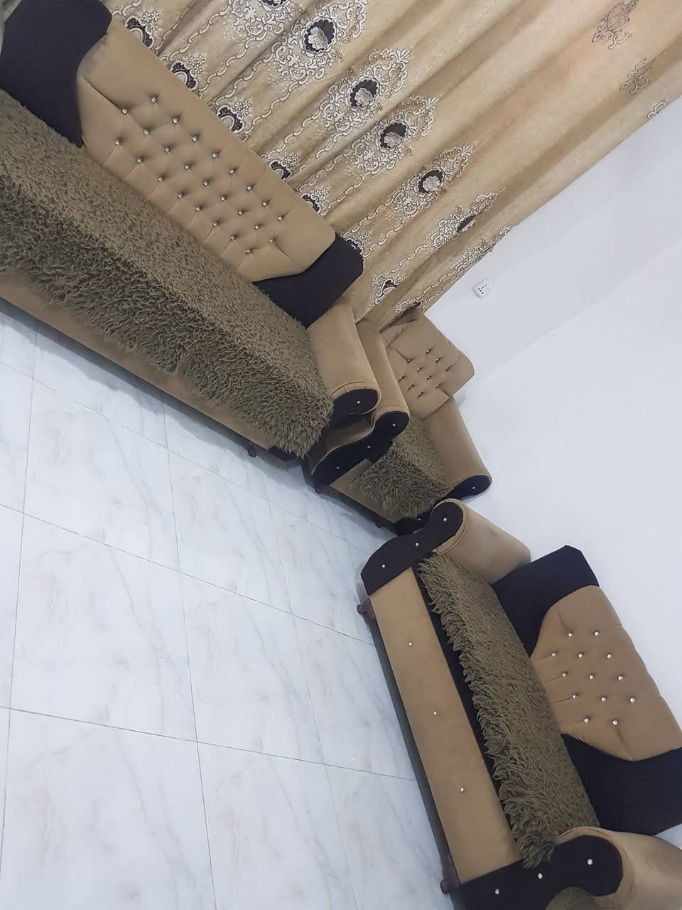 اغراض للبيع  /بعقوبة مقابل كلية اليرموك
الاتصال على الرقم 7705556035
غرفة نوم  ٢٧٥
دوشك نفرين ٦٠الف
غسالة نشاف عاطل فقط ب٤٥الف
تخم ١٠ مقاعد ب ١٧٥
مرايا ب٣٥
مبردة دبل واتر بامب  ب١٧٥
جرباية نفر  ٢٥


**إذا كنت صاحب هذا الإعلان وتريد حذفه لأي سبب، رجاءا أرسل رسالة إلى الدعم الفني**