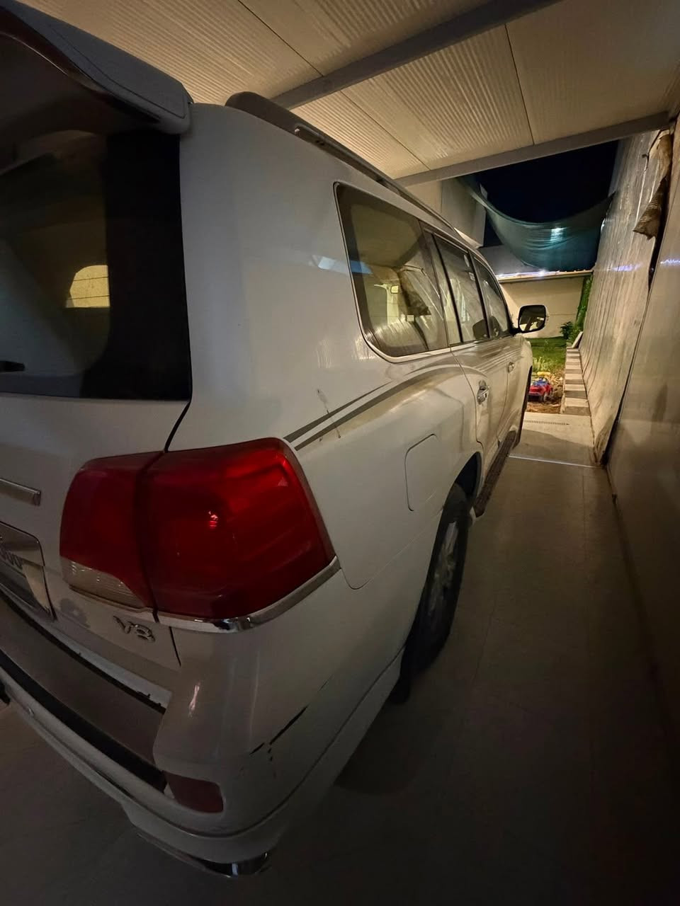 للبيع لاندكروز vxr
موديل ١٣
السياره جديده و مكفوله 
السعر ٣٦٥ وبيه مجال
للاستفسار

‭***********‬
