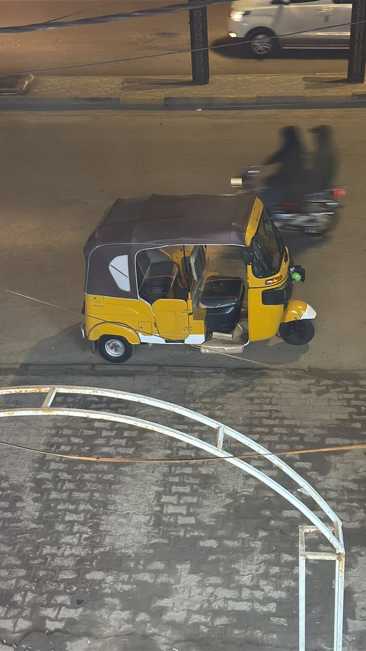 ‏سلام عليكم تكت أوراق للبيع الشرا يجي خاص وأعطيت تفاصيلها ￼***********
