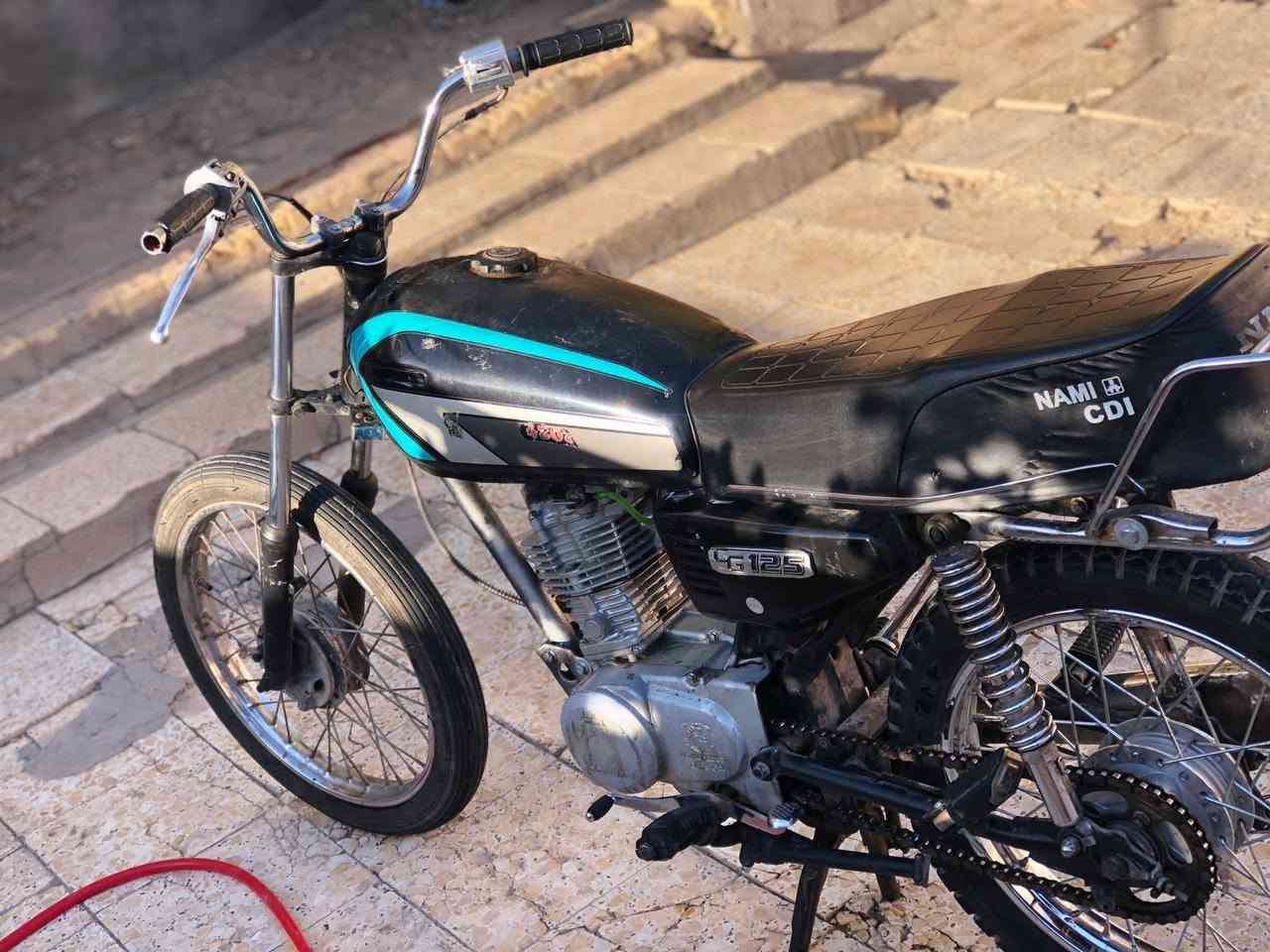 دراجه للبيع بدون اوراق سعر 350 رقم***********
