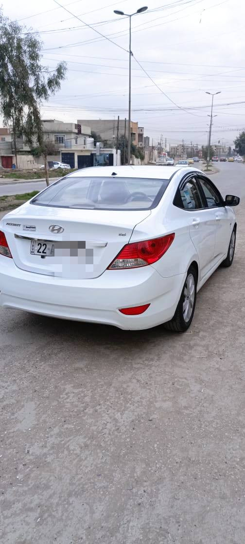 اكسنت 2014 مضلعمحرك 16دوش شرط
كير AT
مواصفات  بلو فول 
تحكم استيرن 
نظام ايكو اقتصادي 
صبغ  الجاملق القدام ونص الباب جهة الراكب  
السعر 117 وبيها مجال للطيبين 
الرقم ***********
