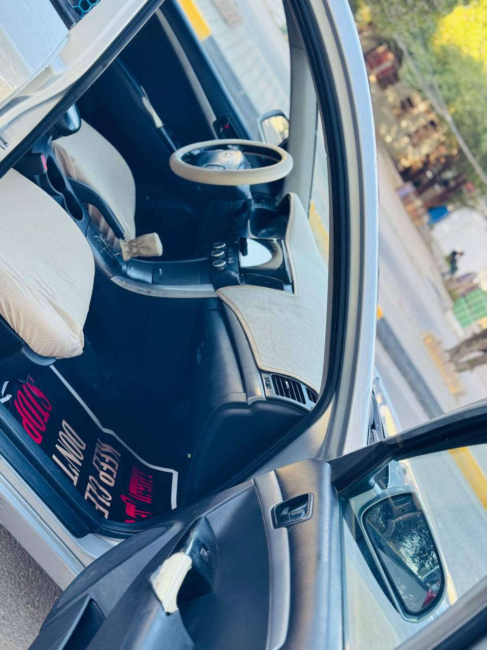 سوناته وارد كوري 2012 السعر 89 وبيها مجال الإستفسار ***********محرك 2000 دوش حداديه شادها جديده محرك و كير مكفولات بيها صبغ چاملغ وبنيد والباقي كفاله عامه تخم تاير جديد تبريد ثلج السياره جاهزه تحويل مباشر مكاني كربلاء
