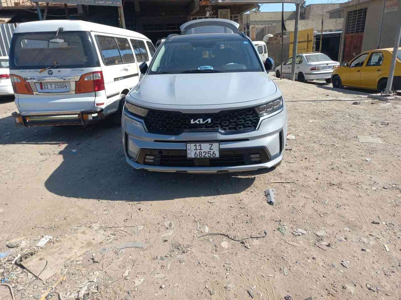 السلام عليكم 
سورنتو ٢٠٢٣
فول مواصف سياحي
لون مميز  سمنتي
حادث تبديل فقط دعامية وبارد كد شبر جاملغ الامامي جهة السائق
المسافة المقطوعة ٥٠ ميل قابل للزيادة
للإستفسار الاتصال على الرقم 
***********
