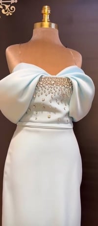 توصيل • ملابس