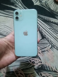 ايفون ١١ • ١٢٨ • شاشة نقاط بيضاء