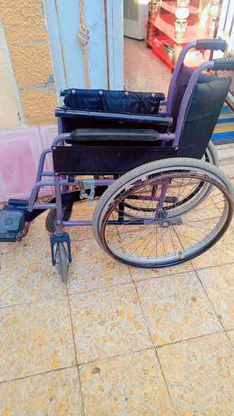 سلام عليكم تنور غاز للبيع سعر/25 وبلازمه حجم32بوصه تدعم النت السعر/75 ومكناسه كهربائيّة للبيع السعر/25 وكرسي للبيع السعر/50 هاذا رقمي***********
