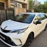 للبيع تويوتا سينا اعله فئة xse  موديل 2024  هايبرد   محرك 2.5 هايبرد  ...