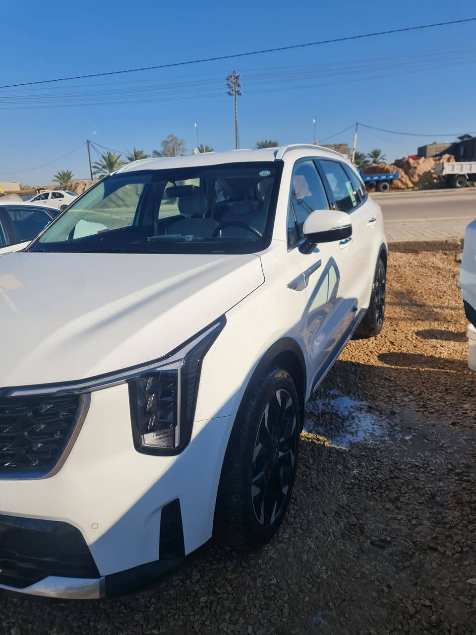 السلام عليكم.. للبيع سورنتو موديل 2025 كفاله عامه ماشيه 24الف والسعر ٣٢٥    (***********)
