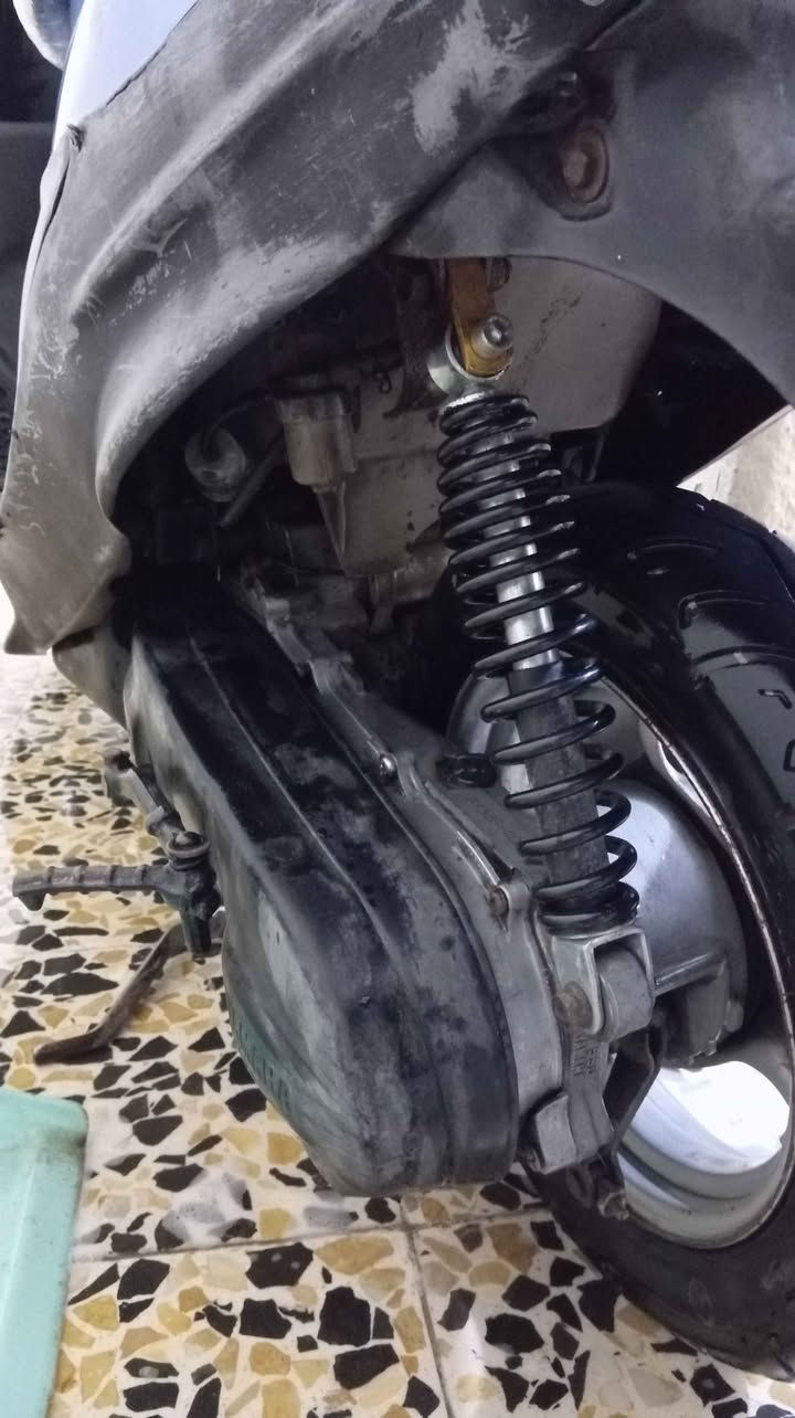 سلام عليكم دراجه يوماها مفتوحه مره وحده تجفيت الباقي كله جديد تاخذها وتنام مرتاح اخت الجديد 400 وبيها مجال مكاني ميسان حي لحسين الجديد للتواصل واتساب فقط *********** Singapore
