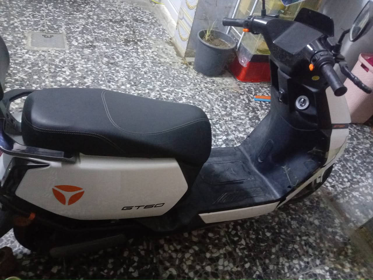 السلام عليكم
درجه شحن البيع ياديا درجه جديده قبل شهر ماخذه بطارية الليثيوم درجه سعرها مليون ٨٠٠ رقم ***********
