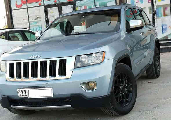 السلام عليكم 
جيب كراند شيروكي وارد امريكي  موديل 2013 رقم بغداد دولي بسمي حادث جاملغ وبنيد وباب شويه كلير  شواصي مكفوله 
 فول مواصفات سلايد رووف فتحه بصمة   شاشه قلاب ذاكره خزن موسقى كامره خلفيه دواره  فول  مثبت سرعه كشنات جلد  وكهرباء  تبريد وتدفئه بلكشنات دمام خلفي  تبريد قطعتين  ويل كروم عنكبوت حجم 18 وتخم تاير جديد يدات  نيكل  السياره جاهزه من كلشي مكاني بغداد السعر162 للأستفسار *********** حلة
