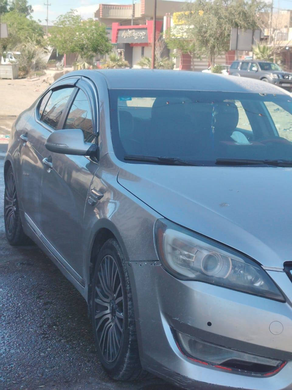 السلام عليكم.
كادنزا للبيع 2010. مصبوغه حزام إثر جراد بدون ضربه. ضربتها بالجاملغ الخلفي مال الشركه ضربه خفيفه. والسيارة كدامكم نضيفه كلش. سياره باسمي تحويل مباشر. وداخله هزه. وبالتحويل بدون هزه كبل تحويل مباشرةً. ورقم انكليزي مميز. سياره تخم تاير. وتخم ويل كب. ضمان محرك وكير. وهذا الكشر كدامك كلش نضيفه السياره. كشنات جلد كهربائية. تدفئه وتبريد بالكشن.. كاميرا اماميه وخلفيه. محرك 6..
 المكان الأنبار الفلوجه..
سعر السياره 95 وبيها مجال قليللل.
للاستفسار ***********
اتصل وتدلل ..**غير متواجد ع فيس بوك
