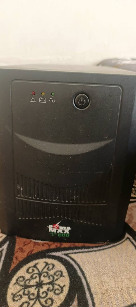 يوبي اس كبيرv3000  شركة PWER MAX  نضيف وعل فحص بطاريت جدد السعر80الف بيه مجال بسيط***********
