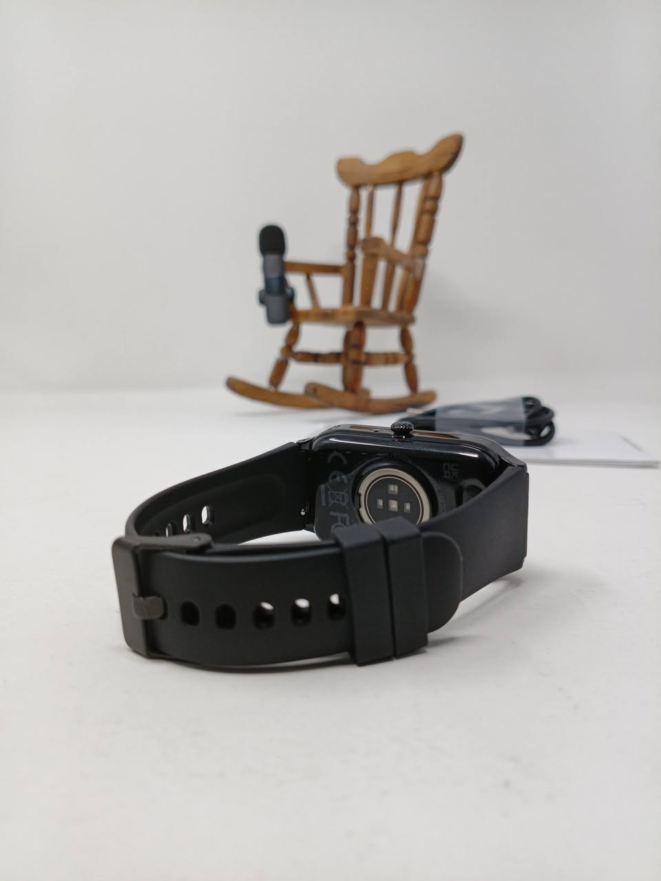 ساعه باند رياضي لمس بالكامل
باله امازون 🇪🇺
تدعم اکثر من 170 وضع رياضي مع تايمر وقت 
اتصال واستقبال الاشعارات الهاتفيه مع ربط الهاتف 
سير قابل للتبدیل 
سبيكر صوت عالي جدا 
قوة شحن تدوم 15 يوم او 16 
لون اسود 
ضد ماء بعمق 50 متر وبقوة تحمل ساعتين تحت الماء


**إذا كنت صاحب هذا الإعلان وتريد حذفه لأي سبب، رجاءا أرسل رسالة إلى الدعم الفني**