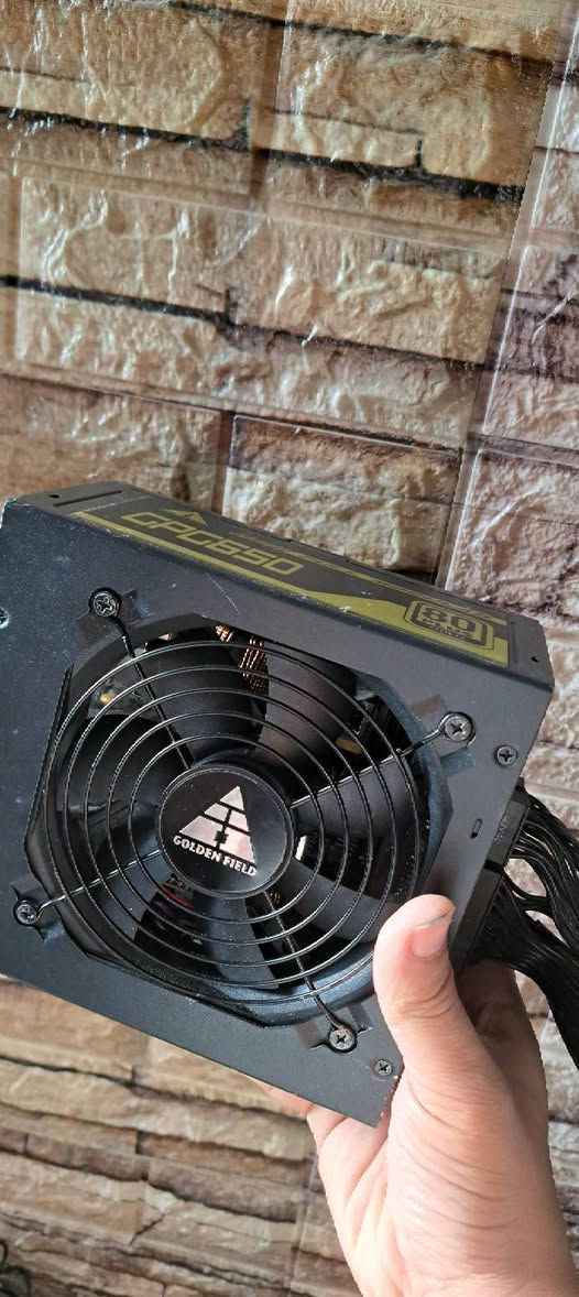 باور سبلاي مستخدم مفحوص شغال

650 W
80 gold plus 
كيبل منفصل
نقص فقط كيبل ساتا
40 الف


**إذا كنت صاحب هذا الإعلان وتريد حذفه لأي سبب، رجاءا أرسل رسالة إلى الدعم الفني**