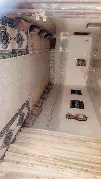 بسم الله الرحمن الرحيم 
دارسكن للبيع... المساحه 240 م طابقين يقع على ساحه.. حي العسكري الاول قرب ملعب النجمه  موقع مميز... للاستفسار.. الاتصال على الارقام التاليه.. 
*********** واتساب 
***********
***********
او مراجعة مكتب ماجد الحمداوي للعقار.. الواقع في حي الشرطه... شارع مركز شرطة التحدي
