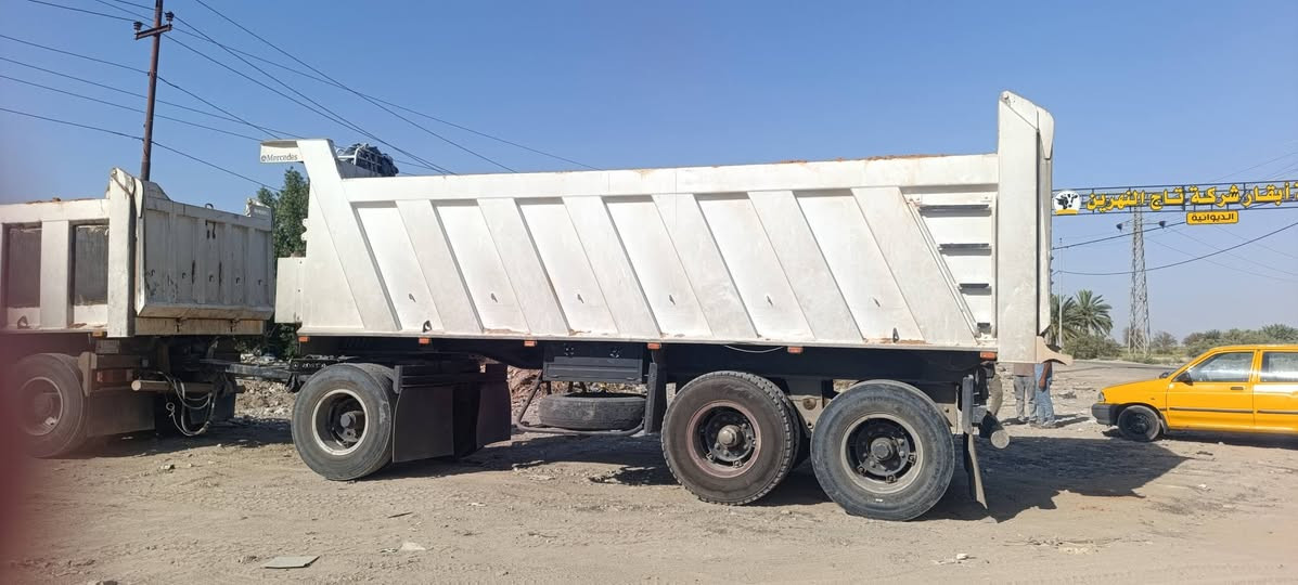 السلام عليكم للبيع مقطوره طول 725 دناكير 16 تايرات 24 ويل وبرماخ ابو الربع بيع او مراوس بمقطوره علم او حوضيه اقل سعر المكان ديوانيه ***********
