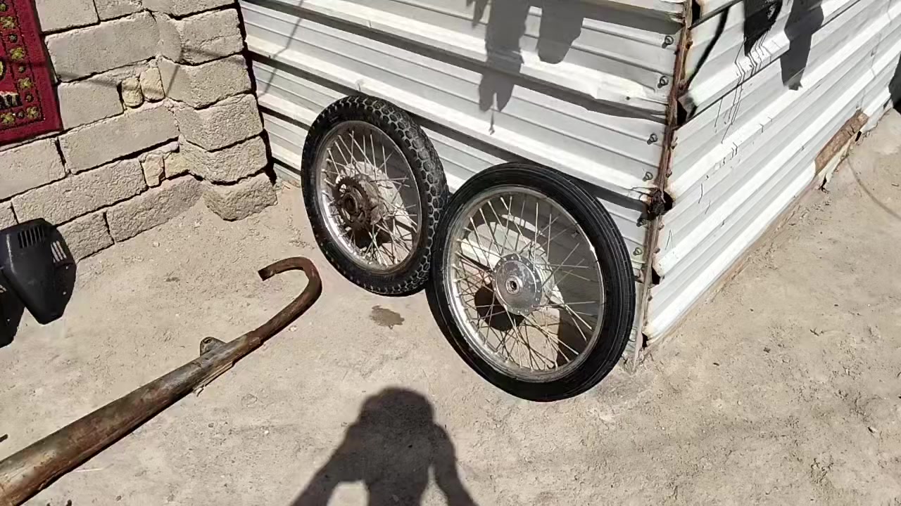 سلام عليكم اخوان غراض دراجه للبيع تاير امامي وتاير خلفي جدد دبلت اماميه دبلت خلفيه زناجيل 2 كزوز تانكي 
كشن جديد صفاحيات سعر 125 كلهن مكاني القرنه شرش جلعه


**إذا كنت صاحب هذا الإعلان وتريد حذفه لأي سبب، رجاءا أرسل رسالة إلى الدعم الفني**