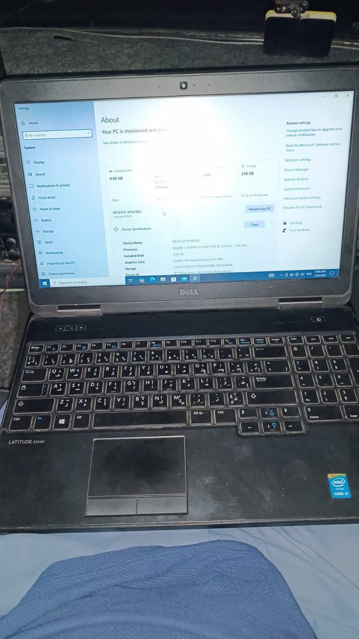 ‏Dell
حجم شاشة 15.6
معالج 7 COR جيل رابع
‏8GB-DDR3 رام
‏SSD 256GB هارد
كرافيك 2G كيكا خارجي
‏Nvidia GeForce
باتري ٦ خلايا / كيبورد عربي
شحنهه فوك الساعتين يطول عندي 
مكاني بابل والسعر قفل 120 الف 
***********
