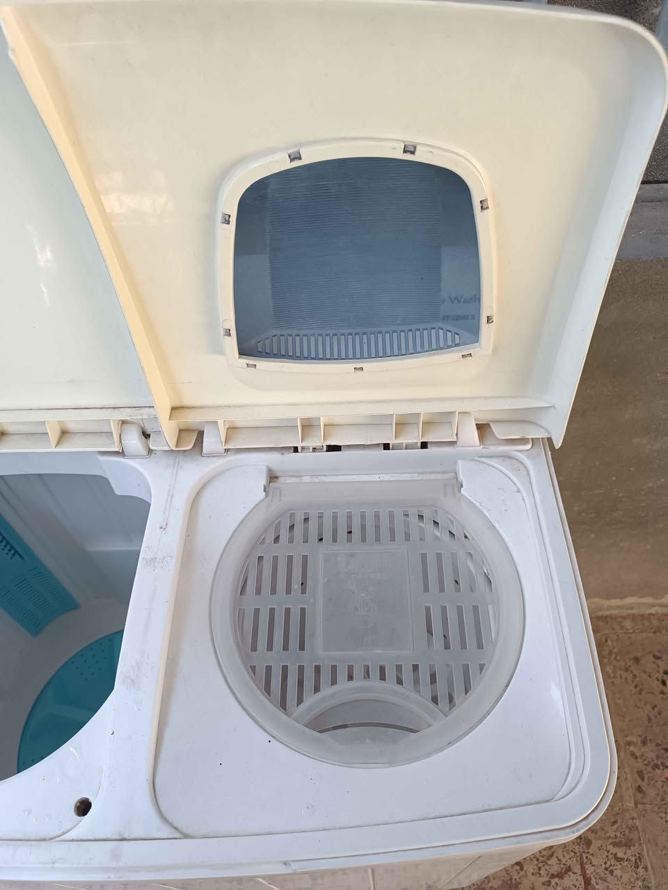 غسالة نوع هيتاشي افضل نوعيه  جديده بالباكيت مشروطه ماداخله تصليح
تجي تفحص الغسل تغسل بيها وتنشف بيها يله تأخذها
السعر 100 العنوان كوفه النجف, العراق


**إذا كنت صاحب هذا الإعلان وتريد حذفه لأي سبب، رجاءا أرسل رسالة إلى الدعم الفني**